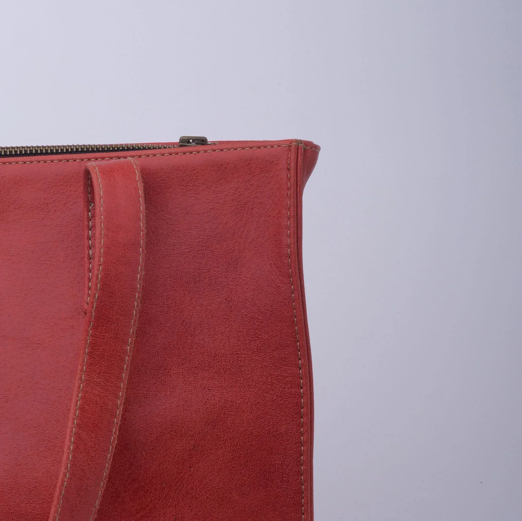 Everyday Women's Candy Red Leather Zipper Tote Bag
